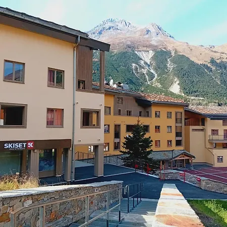 With Balcony For 6 People Appartement