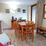 With Balcony For 6 People