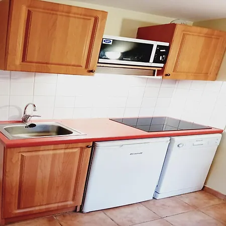 With Balcony For 6 People