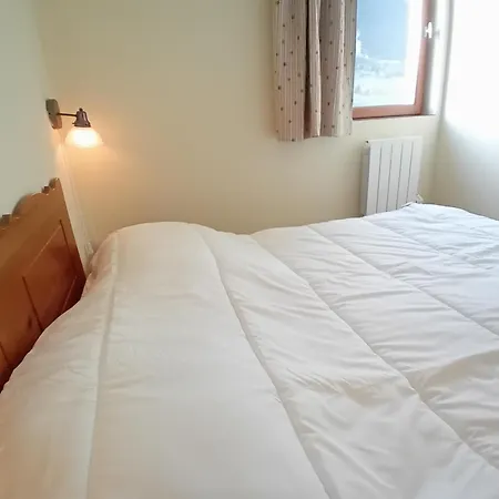 アパート With Balcony For 6 People